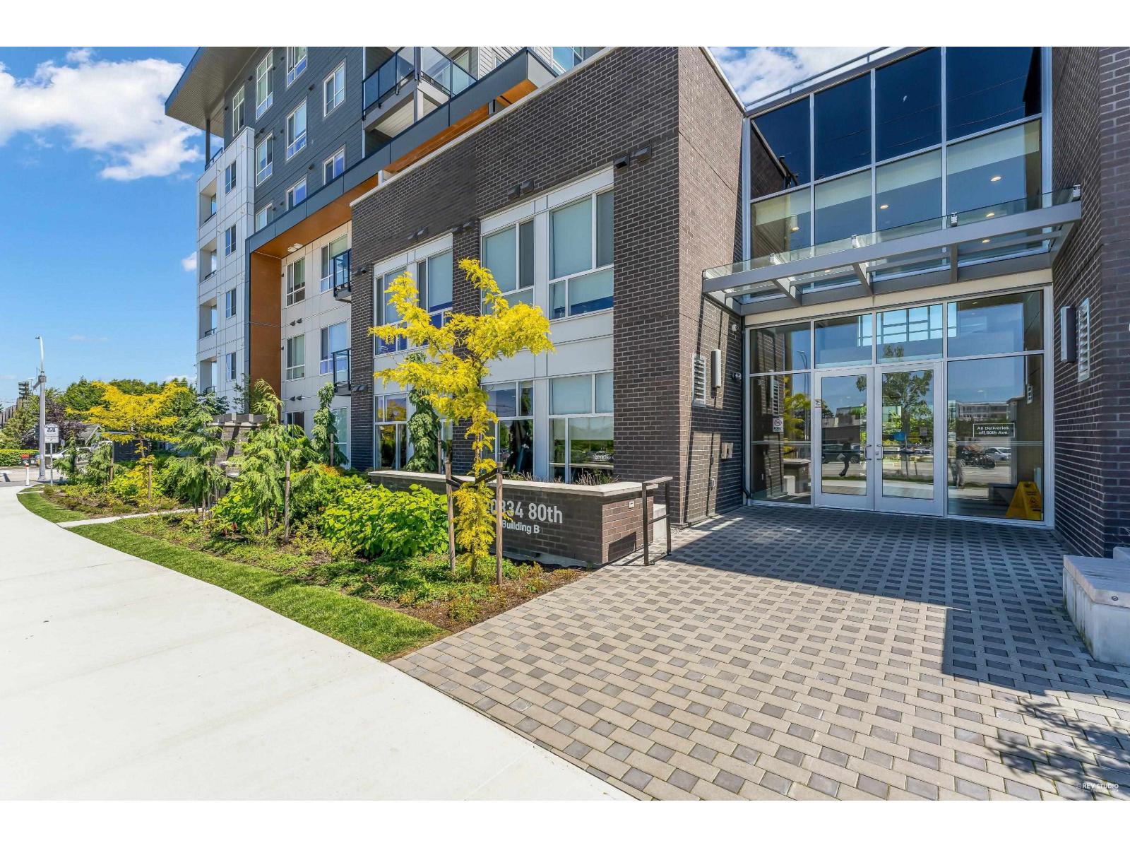 B422 20834 80 Avenue, Langley, British Columbia  V2Y 3M6 - Photo 2 - R3077727