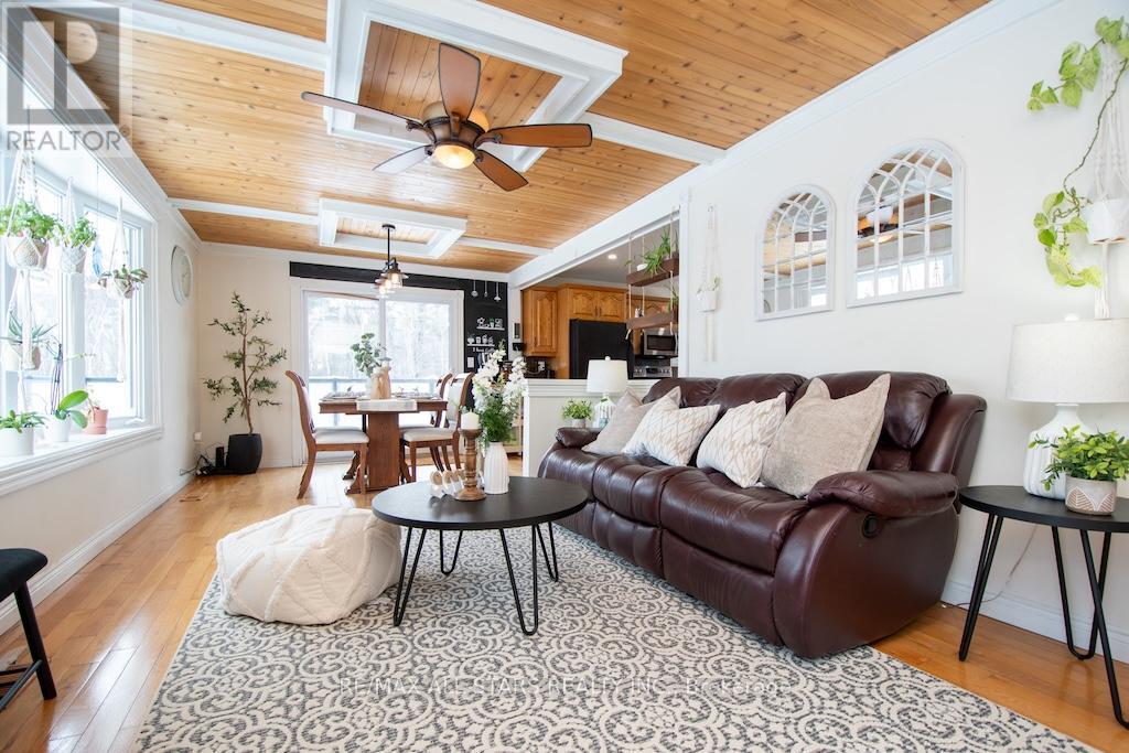 513 Highway 35 S, Kawartha Lakes, Ontario  L0A 1K0 - Photo 7 - X12713664