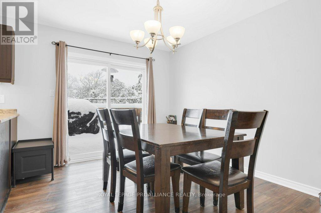 8 Gilmour Court, Quinte West, Ontario  K8V 6V6 - Photo 13 - X12713772