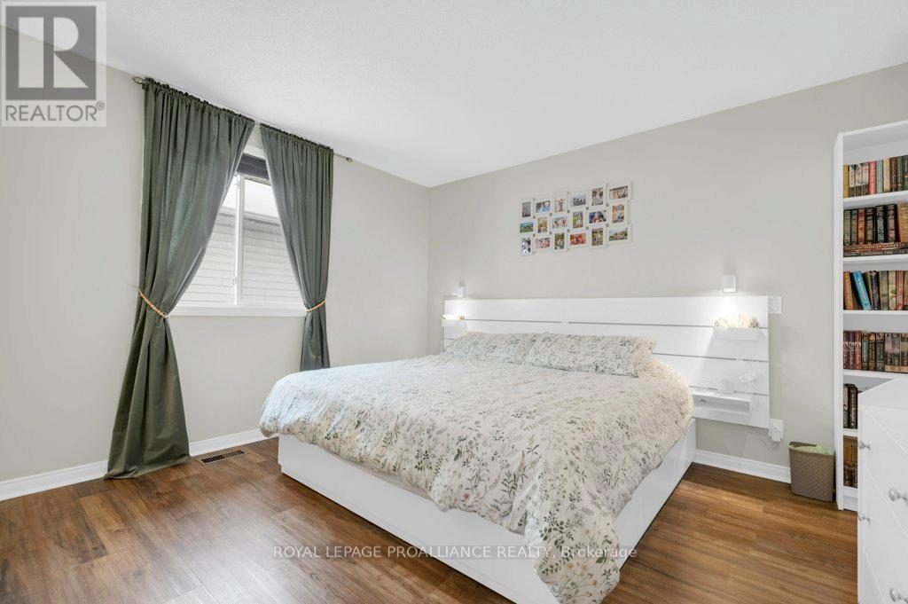 8 Gilmour Court, Quinte West, Ontario  K8V 6V6 - Photo 17 - X12713772