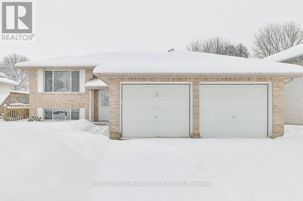 8 Gilmour Court, Quinte West, Ontario  K8V 6V6 - Photo 3 - X12713772