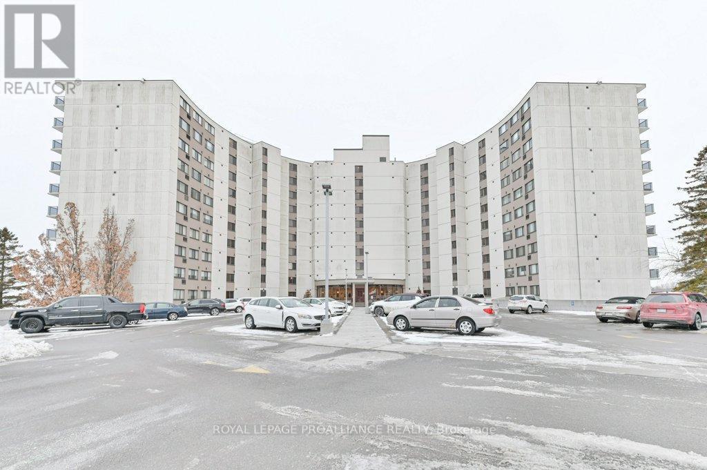 1001 - 2 South Front Street, Belleville, Ontario  K8N 5K7 - Photo 1 - X12713870