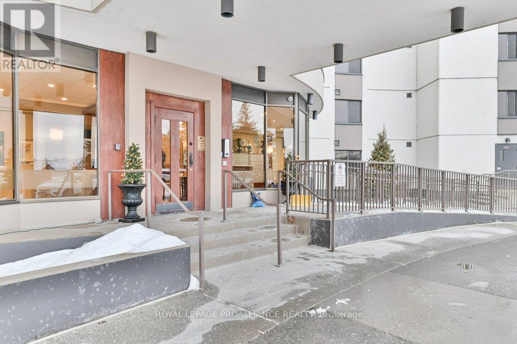 1001 - 2 South Front Street, Belleville, Ontario  K8N 5K7 - Photo 5 - X12713870