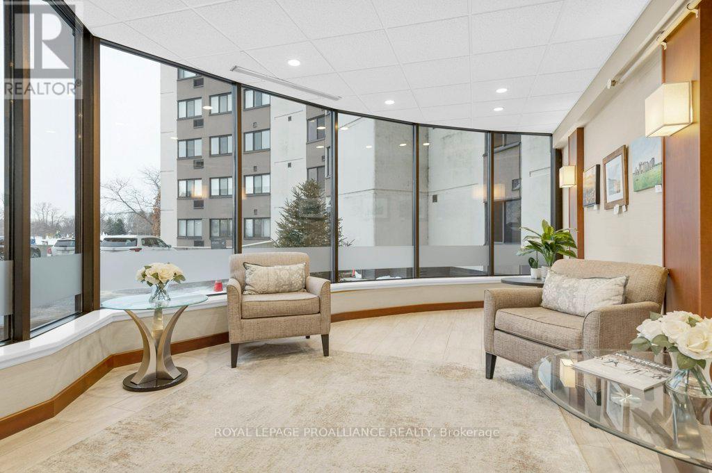 1001 - 2 South Front Street, Belleville, Ontario  K8N 5K7 - Photo 7 - X12713870