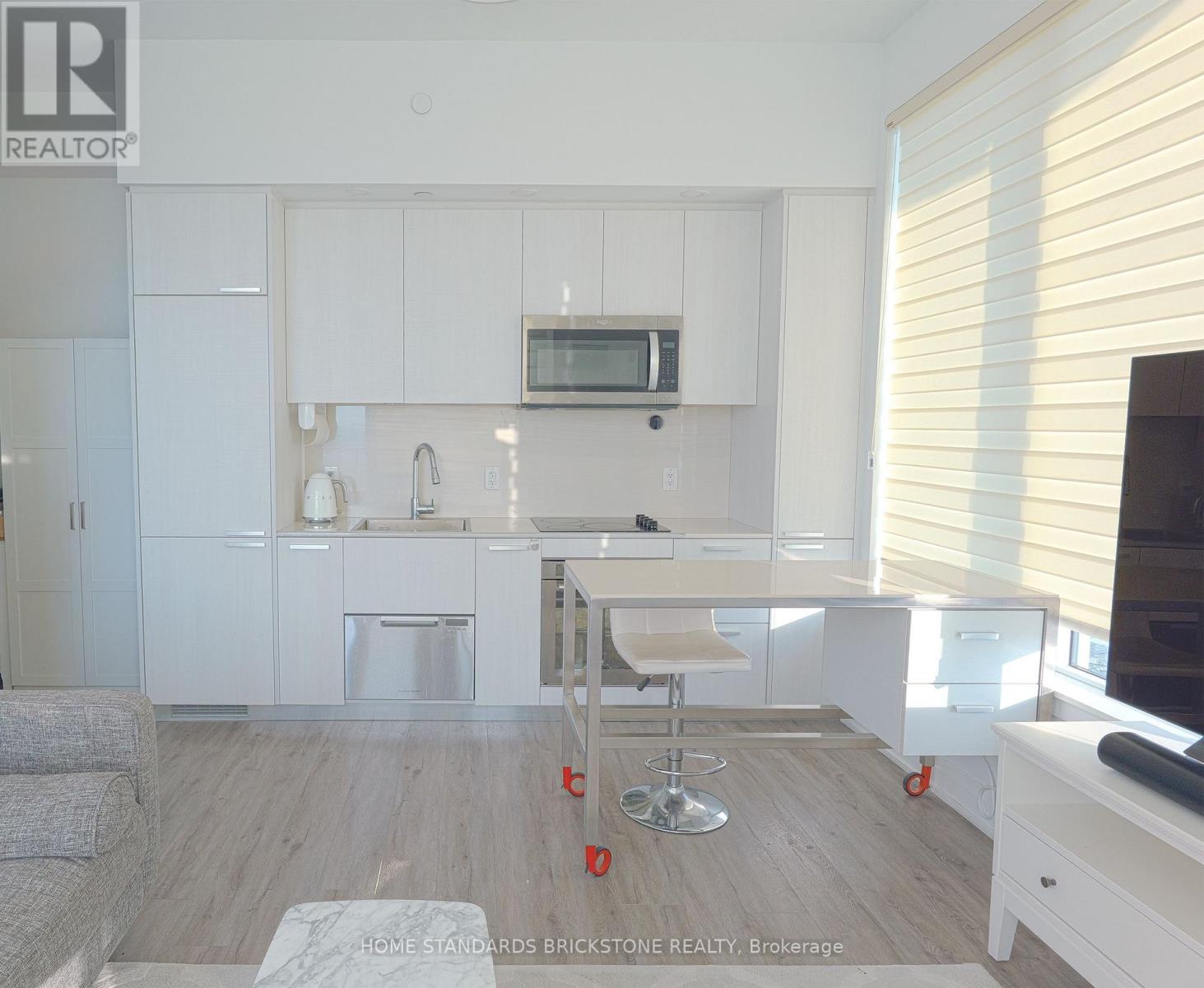 Ph503 - 75 Canterbury Place, Toronto, Ontario  M2N 2N1 - Photo 1 - C12713750