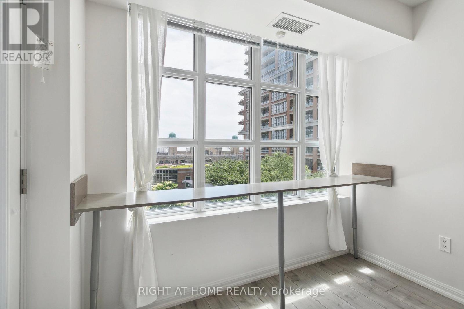 525 - 85 East Liberty Street, Toronto, Ontario  M6K 3R4 - Photo 13 - C12713766