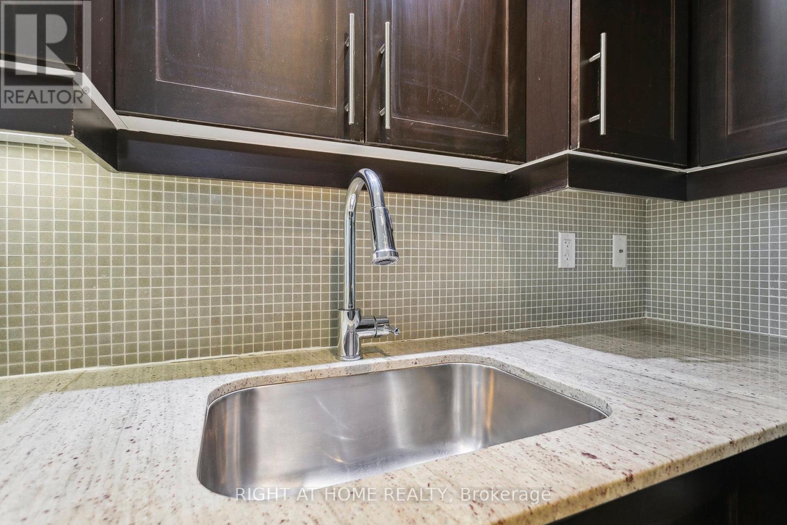 525 - 85 East Liberty Street, Toronto, Ontario  M6K 3R4 - Photo 7 - C12713766