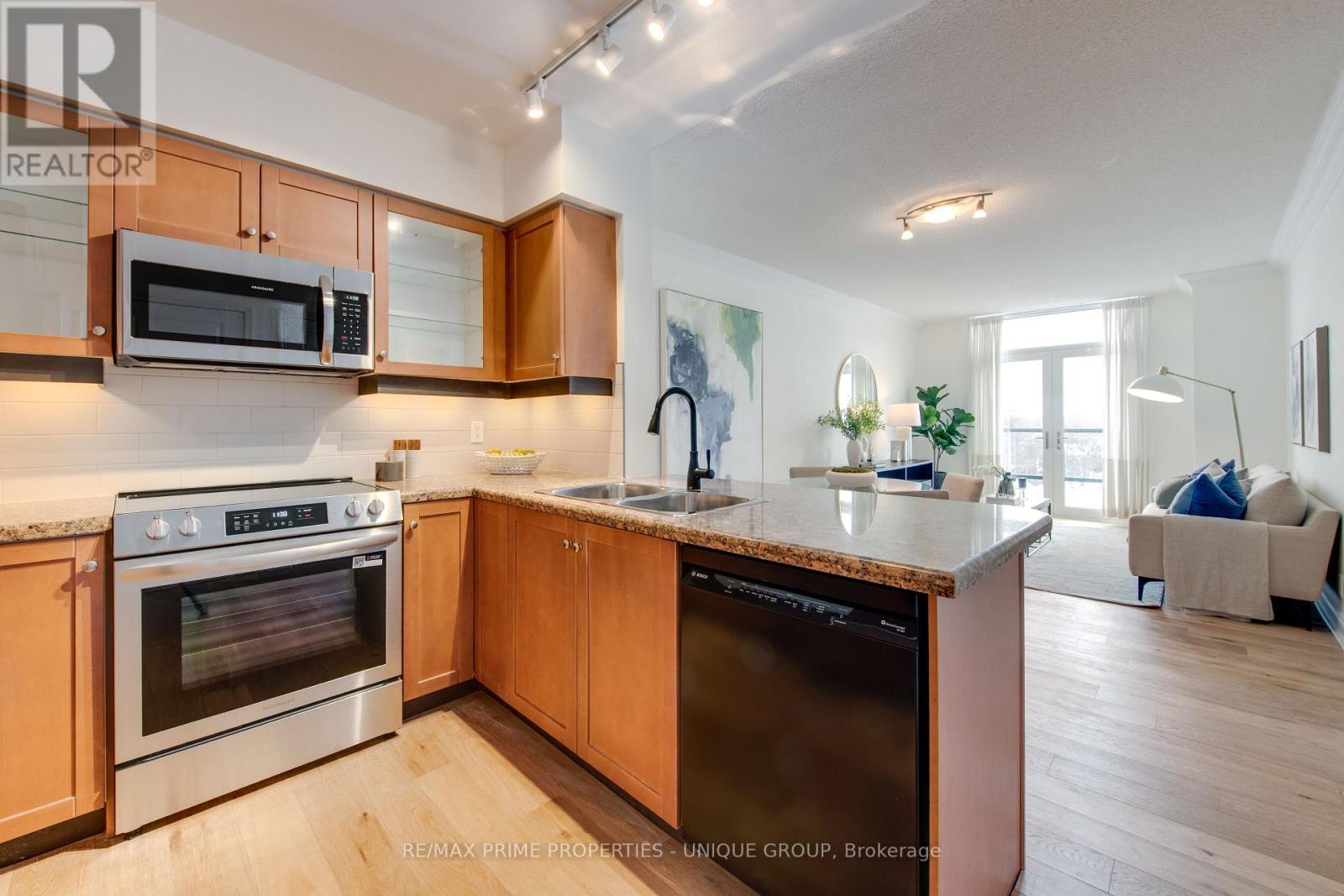 417 - 10 Delisle Avenue, Toronto, Ontario  M4V 3C6 - Photo 6 - C12713774