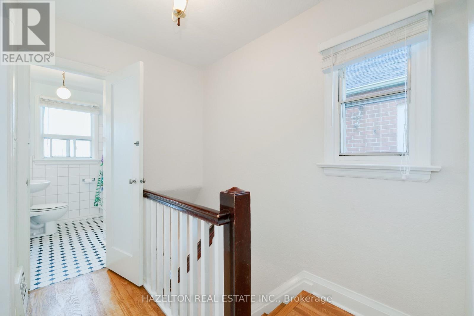 930 Eglinton Avenue E, Toronto, Ontario  M4G 2L3 - Photo 15 - C12713782