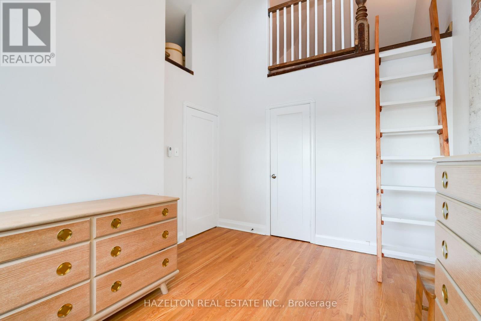 930 Eglinton Avenue E, Toronto, Ontario  M4G 2L3 - Photo 16 - C12713782