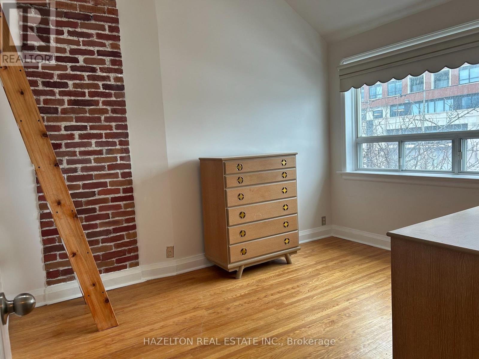 930 Eglinton Avenue E, Toronto, Ontario  M4G 2L3 - Photo 17 - C12713782