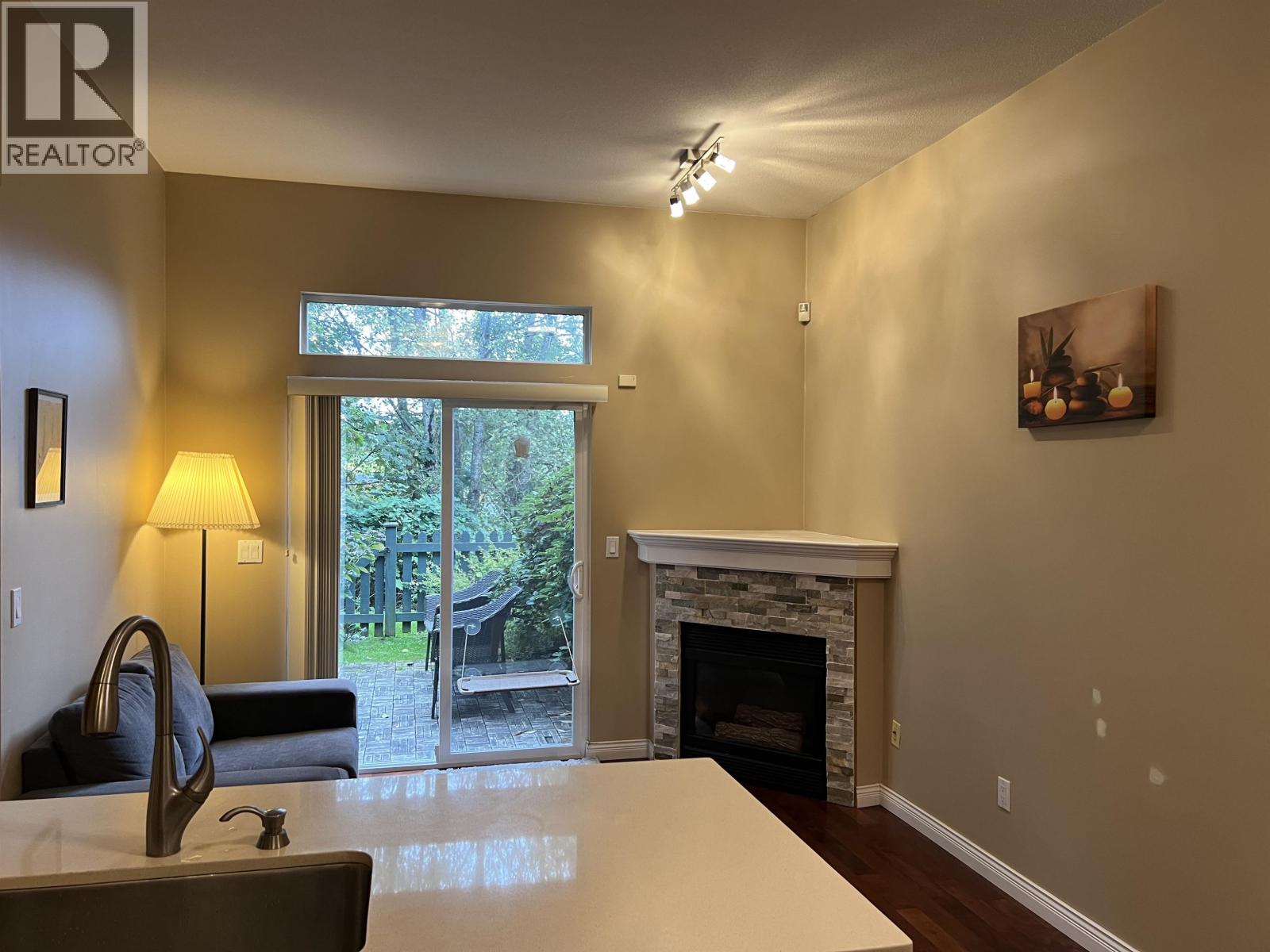 18 7465 Mulberry Place, Burnaby, British Columbia  V3N 5A1 - Photo 3 - R3081234