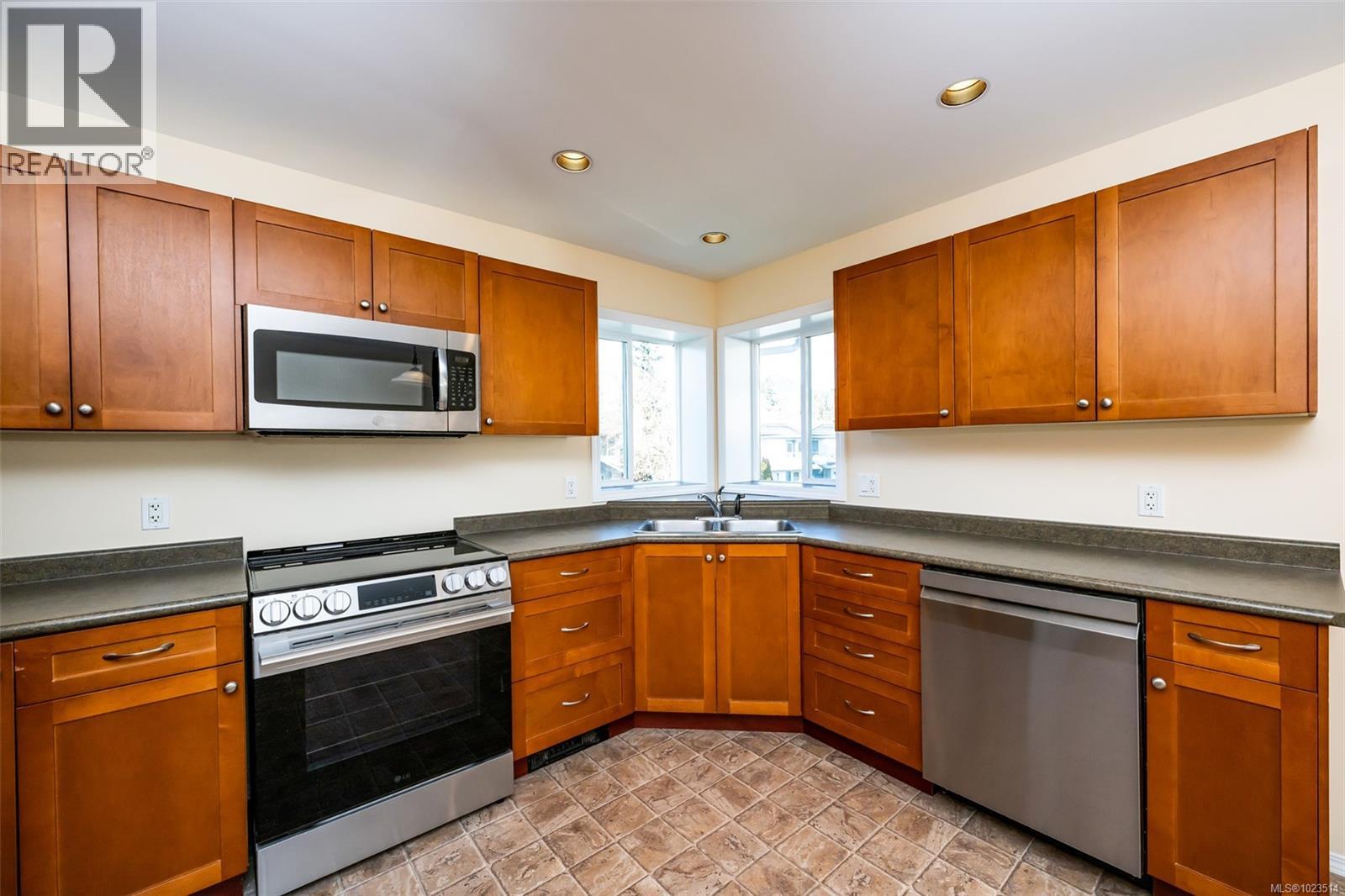 6047 Avondale Pl, Duncan, British Columbia  V9L 5H9 - Photo 5 - 1023514