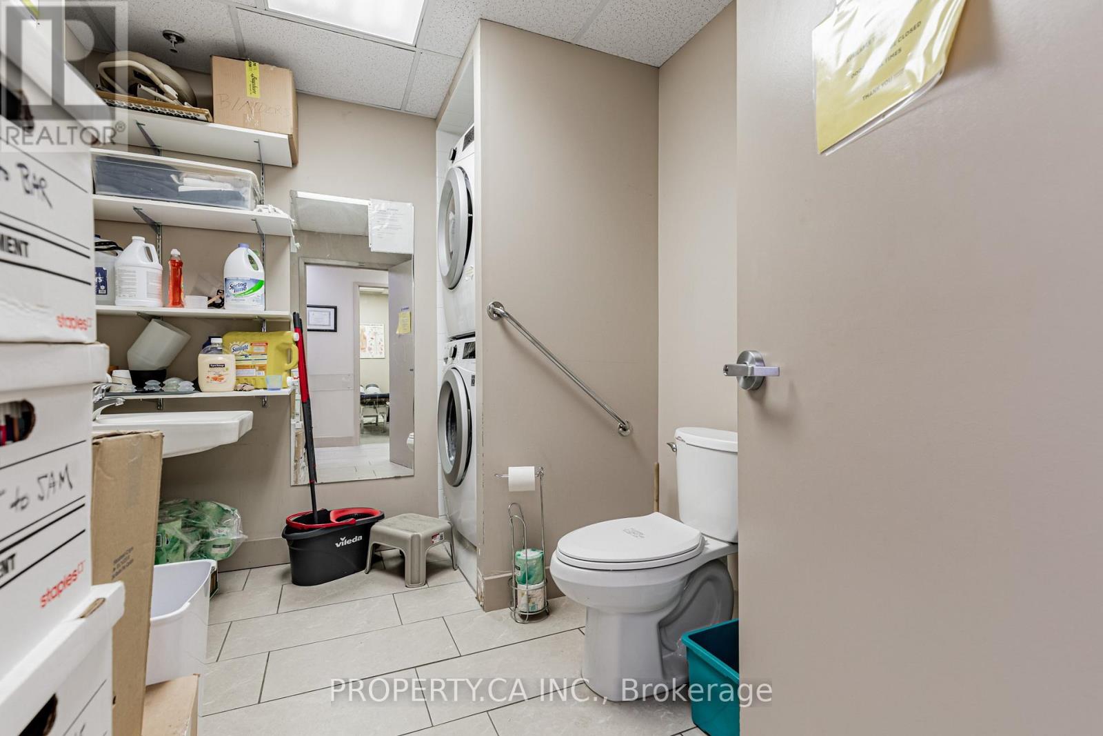 5 - 945 O'connor Drive, Toronto, Ontario  M4B 2S7 - Photo 12 - E12713654