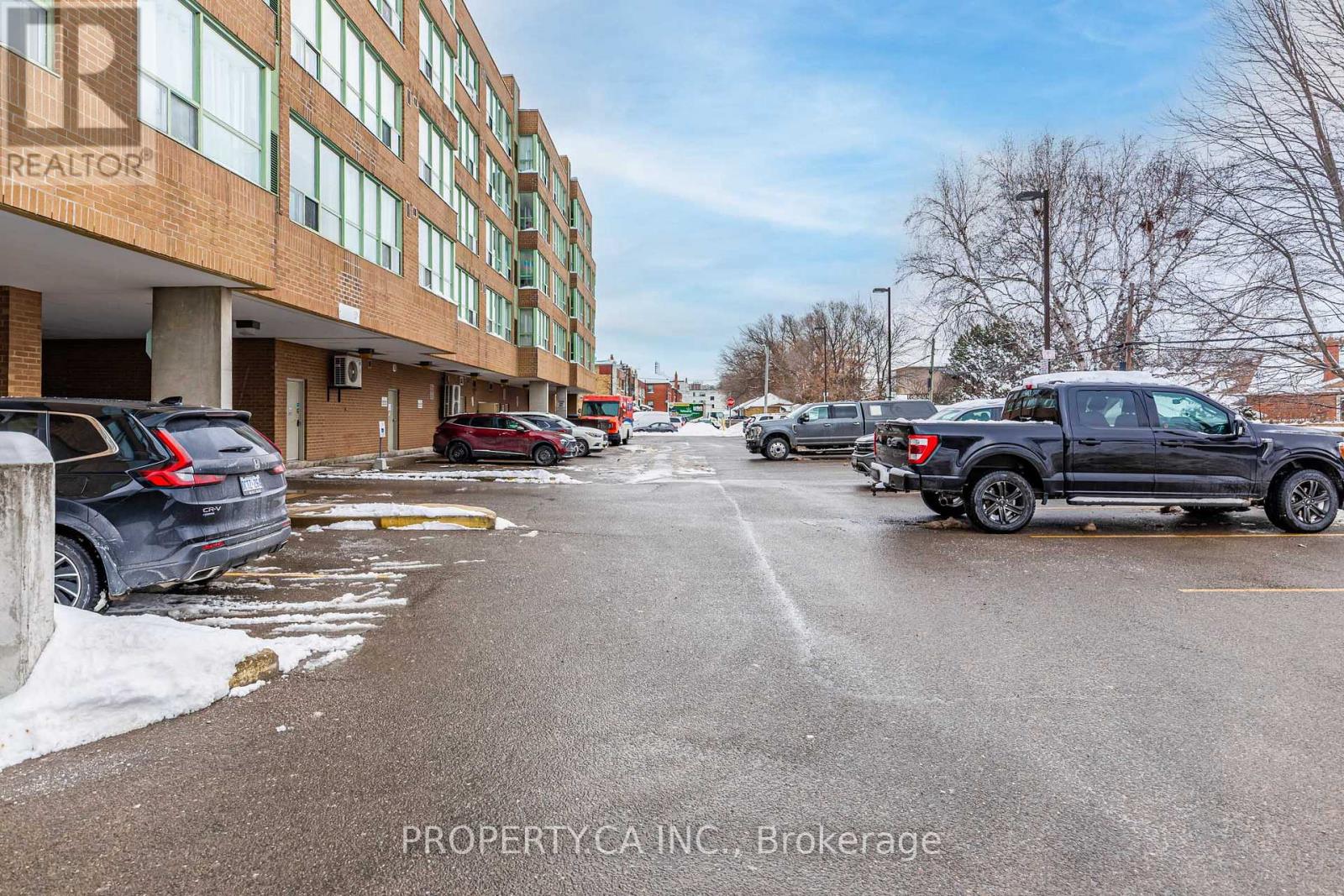 5 - 945 O'connor Drive, Toronto, Ontario  M4B 2S7 - Photo 27 - E12713654