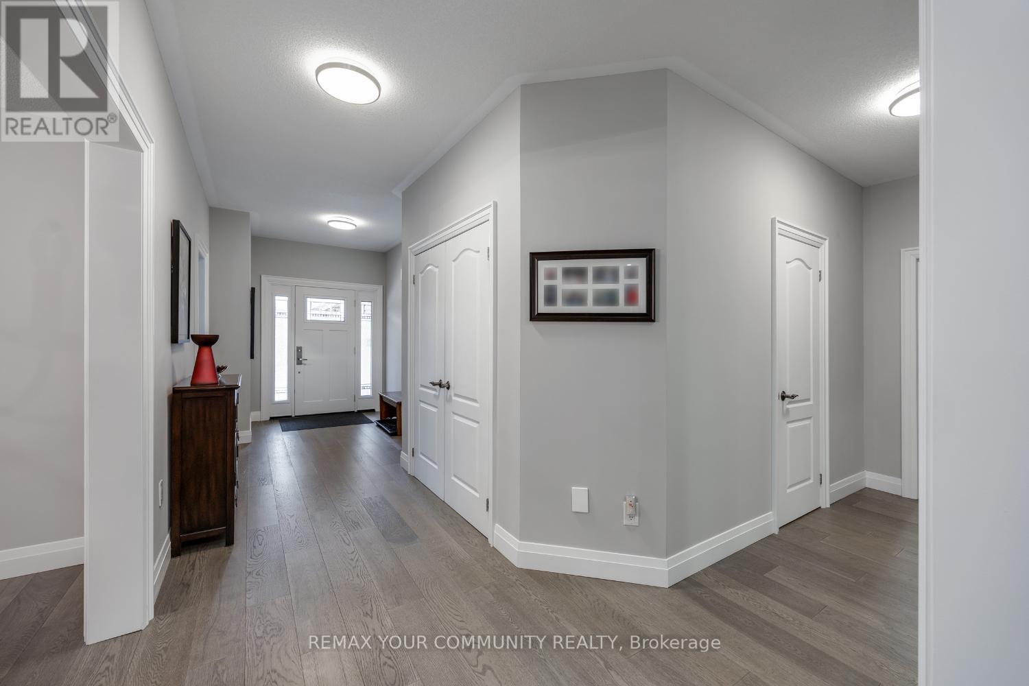 37 Leithridge Crescent, Whitby, Ontario  L1M 2N2 - Photo 5 - E12713678