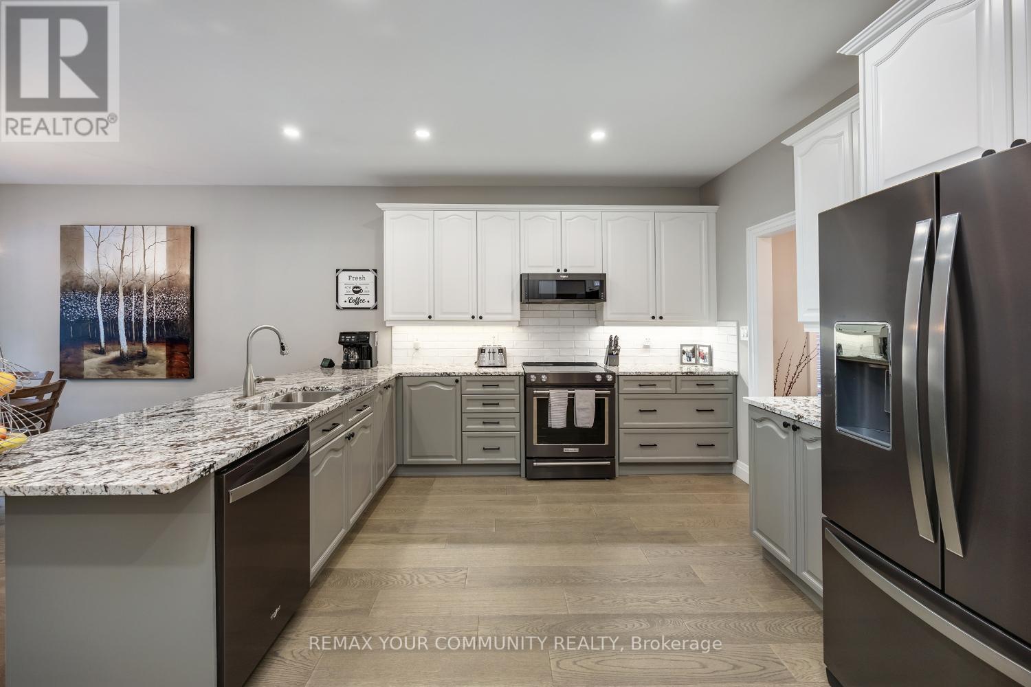 37 Leithridge Crescent, Whitby, Ontario  L1M 2N2 - Photo 9 - E12713678