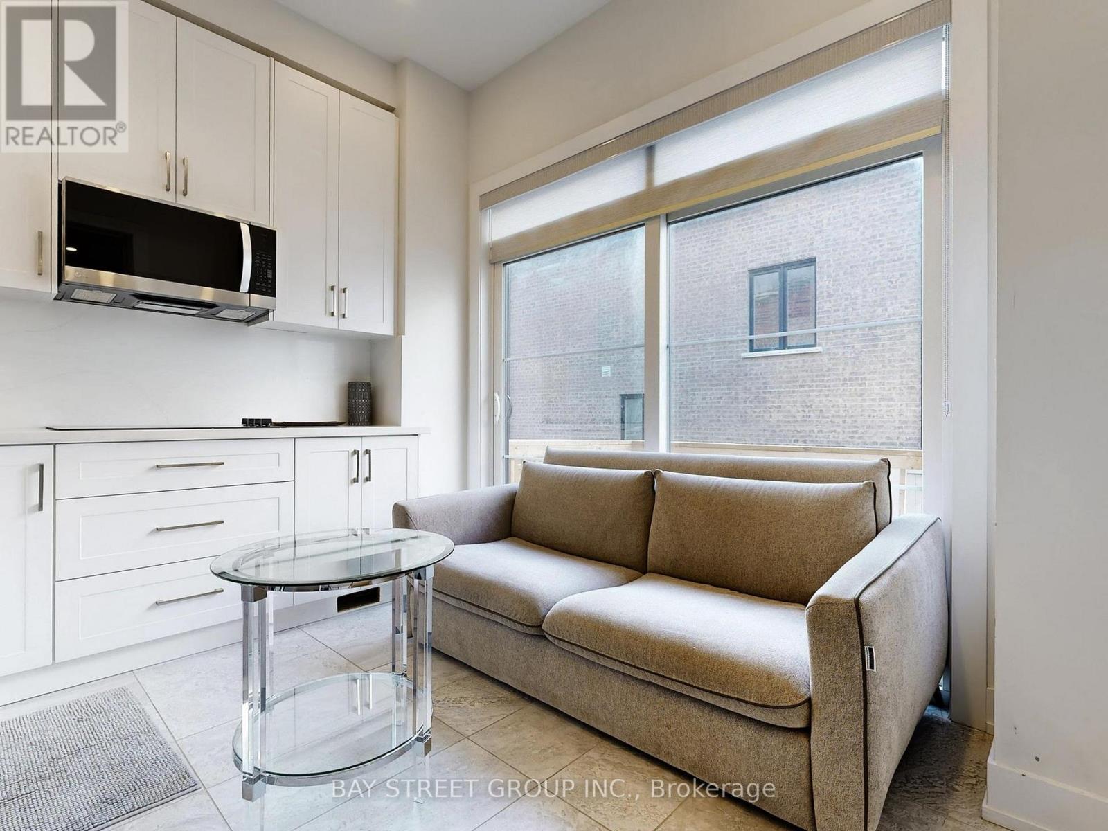 88 Harvey Bunker Crescent, Markham, Ontario  L6C 2A5 - Photo 7 - N12713660