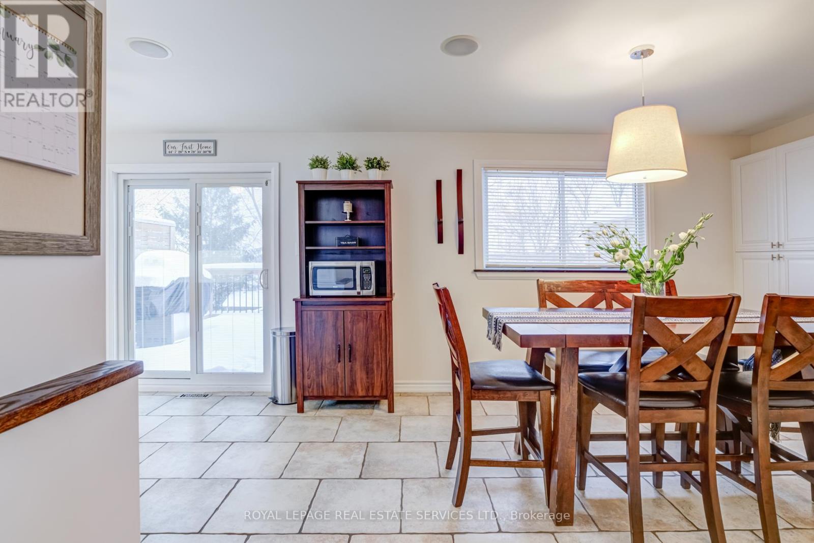 268 Britannia Avenue, Bradford West Gwillimbury, Ontario  L3Z 1A7 - Photo 9 - N12713690