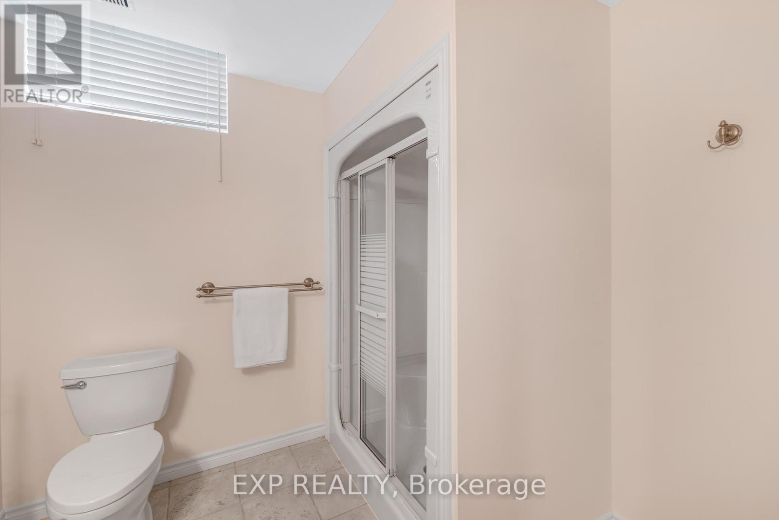 56 Manor Ridge Trail, East Gwillimbury, Ontario  L0G 1M0 - Photo 37 - N12713776