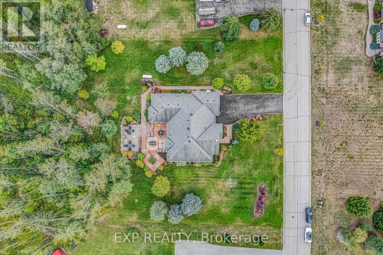 56 Manor Ridge Trail, East Gwillimbury, Ontario  L0G 1M0 - Photo 41 - N12713776