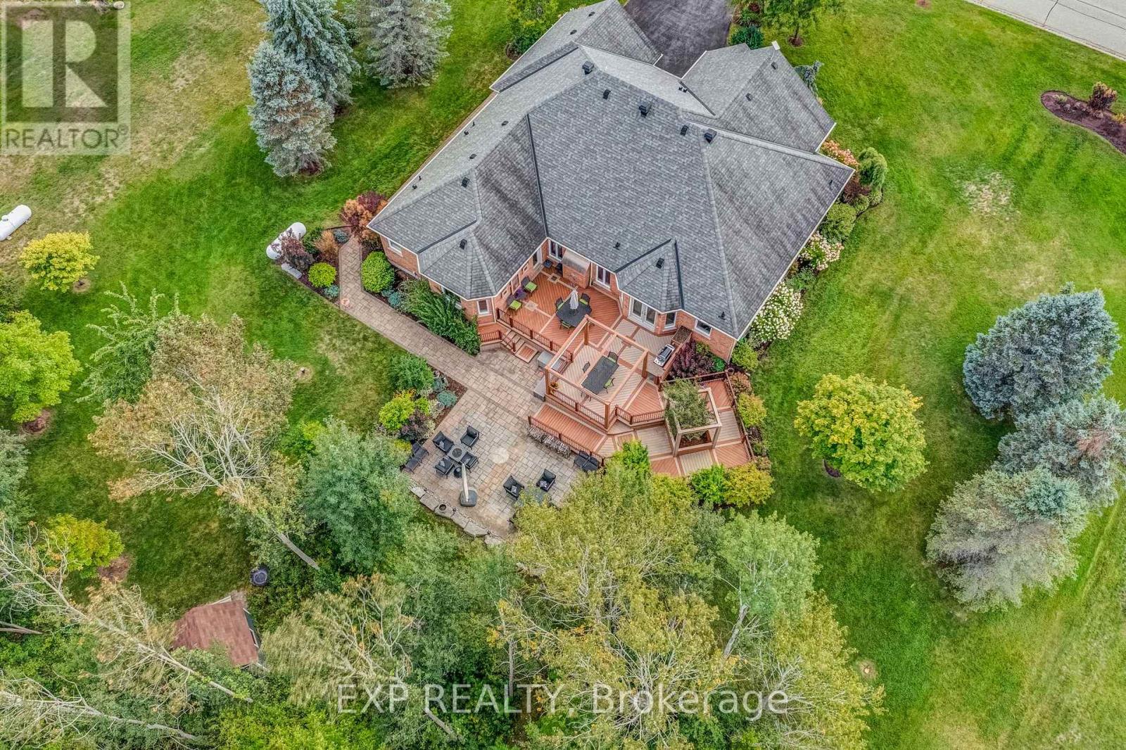 56 Manor Ridge Trail, East Gwillimbury, Ontario  L0G 1M0 - Photo 42 - N12713776