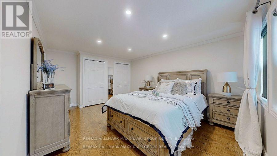 25 Sandusky Crescent, Aurora, Ontario  L4G 3N3 - Photo 18 - N12713830