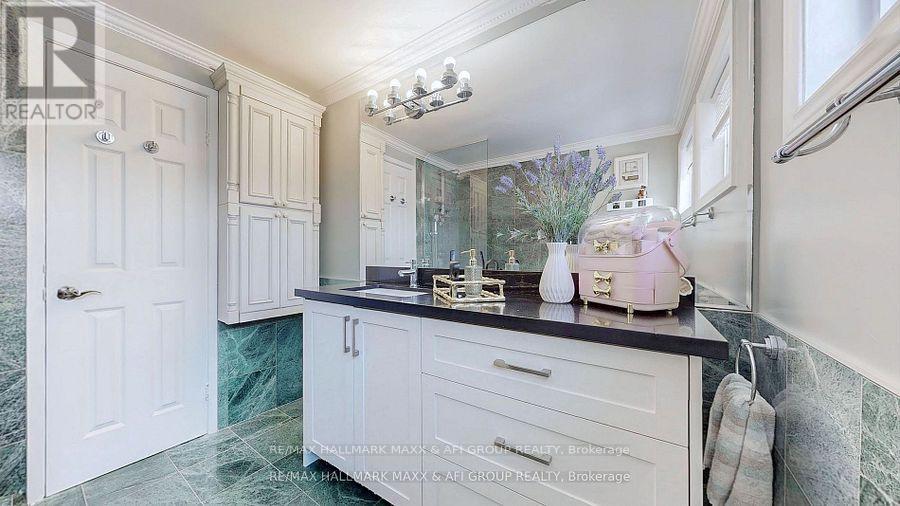 25 Sandusky Crescent, Aurora, Ontario  L4G 3N3 - Photo 20 - N12713830