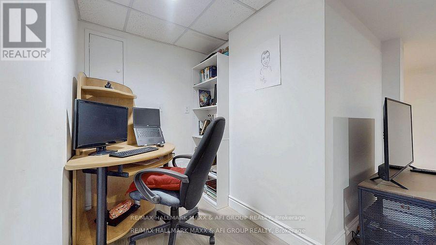 25 Sandusky Crescent, Aurora, Ontario  L4G 3N3 - Photo 35 - N12713830