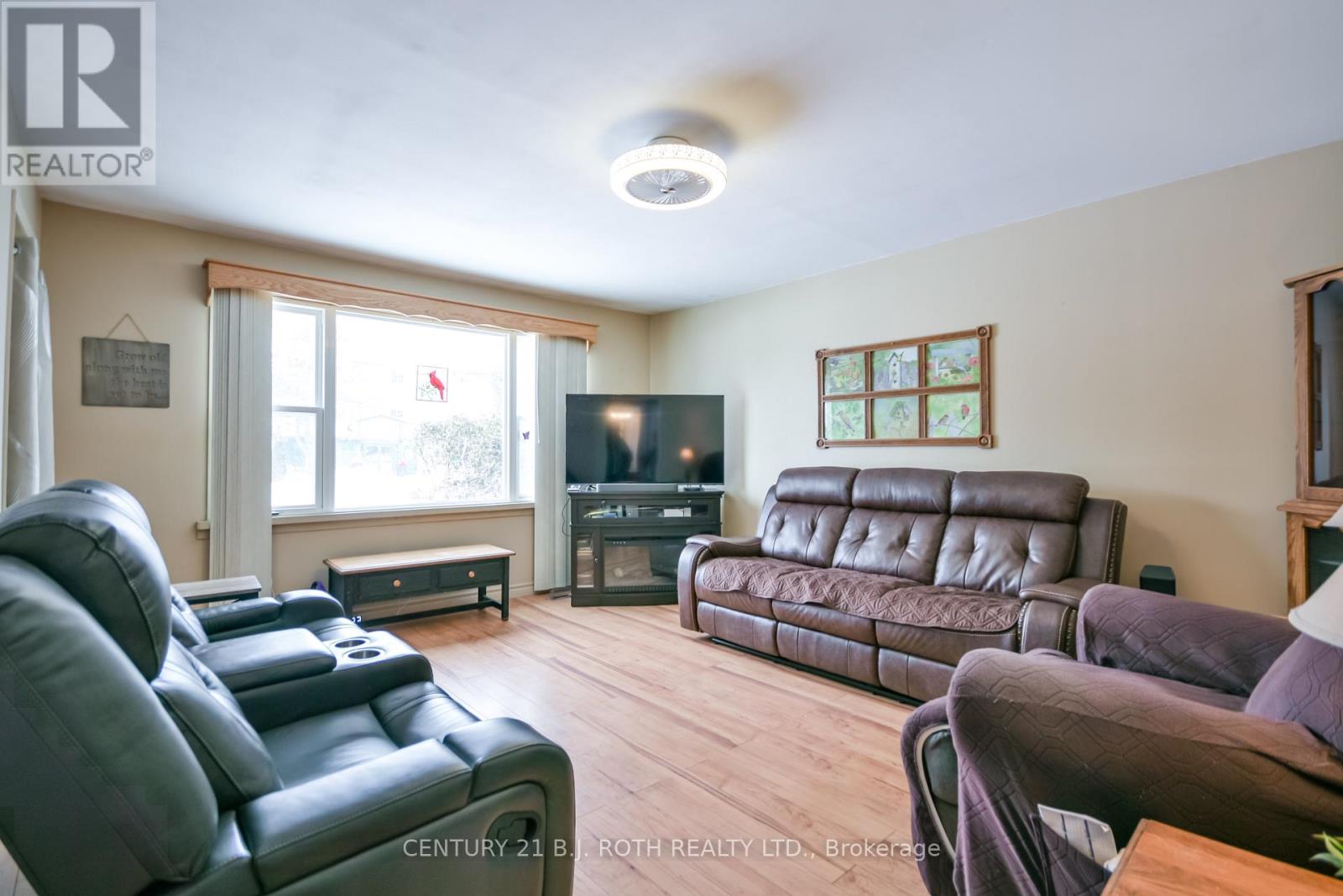 27 Simcoe Street, Orillia, Ontario  L3V 1G5 - Photo 9 - S12713688