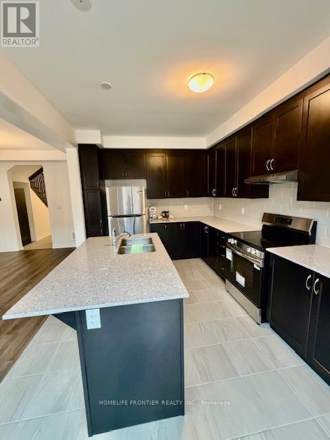 9 Vinewood Crescent, Barrie, Ontario  L9J 0B7 - Photo 10 - S12713836