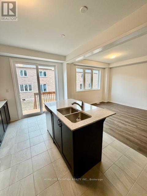 9 Vinewood Crescent, Barrie, Ontario  L9J 0B7 - Photo 12 - S12713836