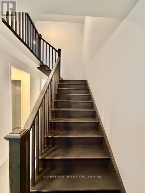 9 Vinewood Crescent, Barrie, Ontario  L9J 0B7 - Photo 13 - S12713836