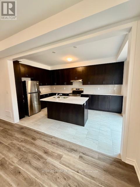 9 Vinewood Crescent, Barrie, Ontario  L9J 0B7 - Photo 8 - S12713836