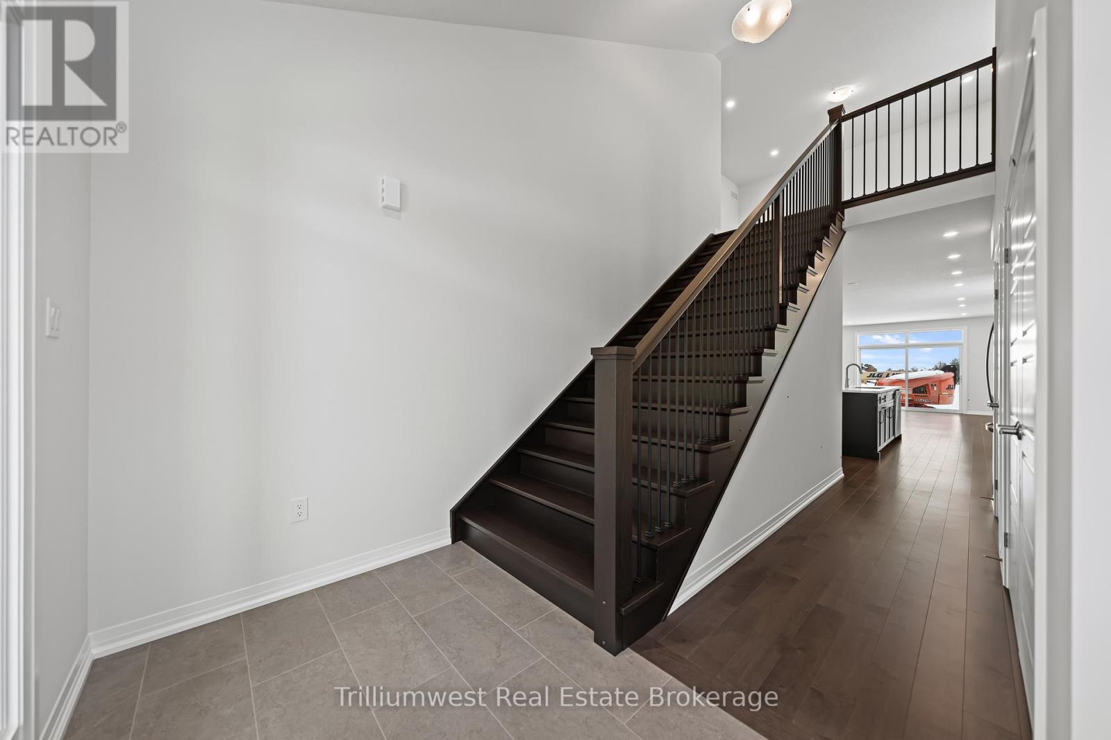 273 Harrison Street, Centre Wellington, Ontario  N0B 1S0 - Photo 4 - X12680908