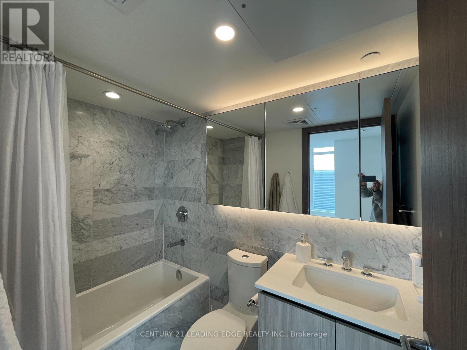 1502 - 17 Bathurst Street, Toronto, Ontario  M5V 1A5 - Photo 12 - C12713574