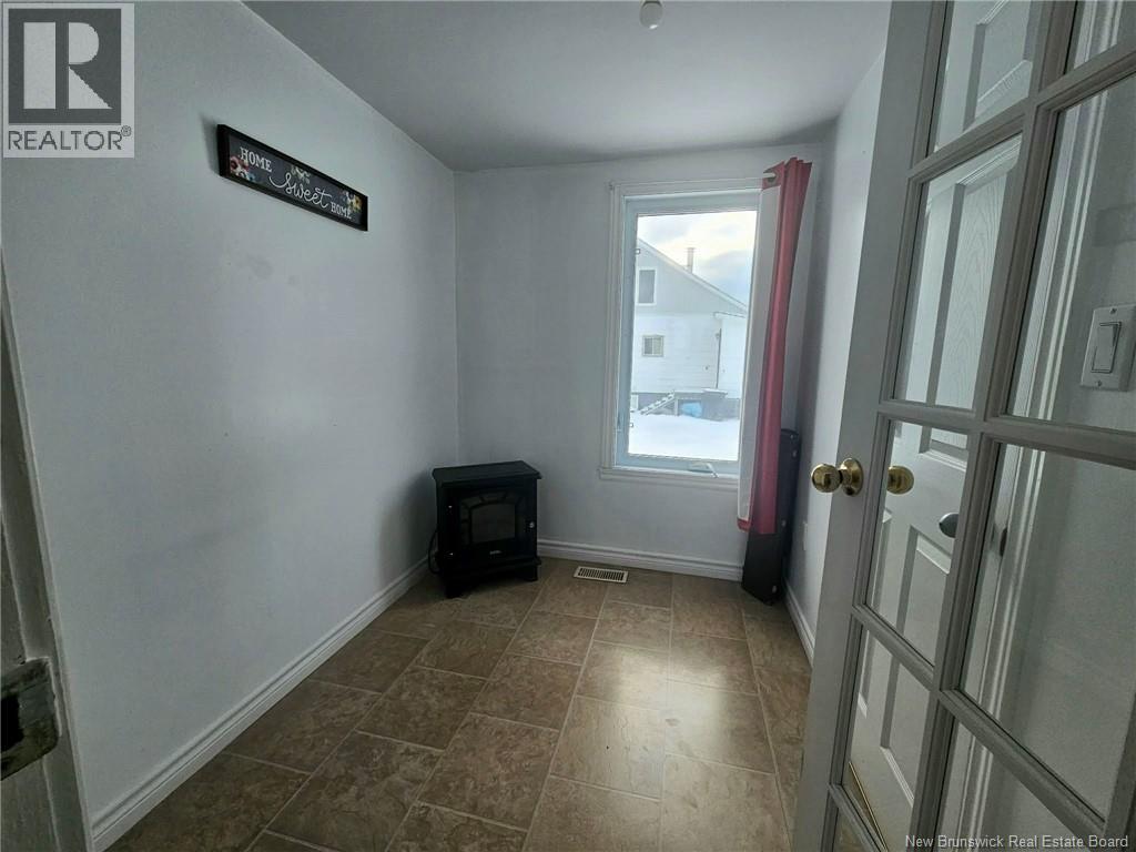 851 Helen, Bathurst, New Brunswick  E2A 2E6 - Photo 23 - NB132434