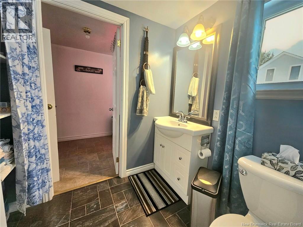 851 Helen, Bathurst, New Brunswick  E2A 2E6 - Photo 26 - NB132434