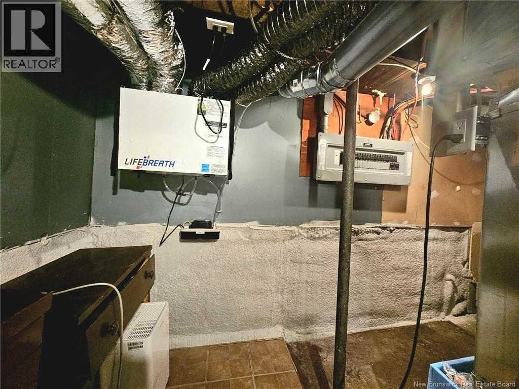 851 Helen, Bathurst, New Brunswick  E2A 2E6 - Photo 49 - NB132434