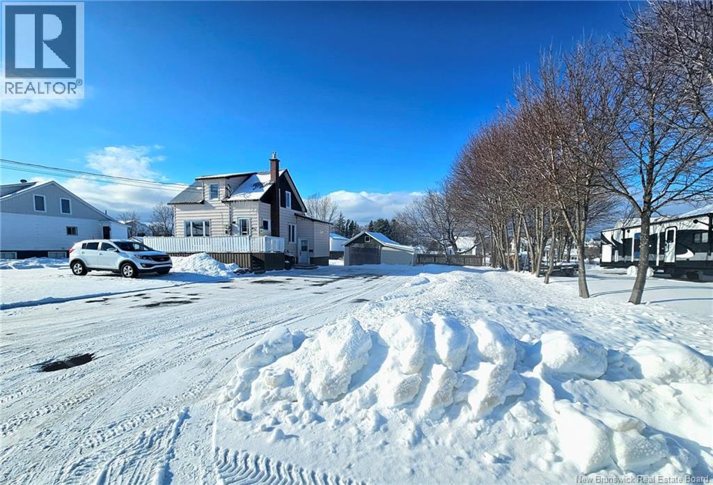 851 Helen, Bathurst, New Brunswick  E2A 2E6 - Photo 5 - NB132434