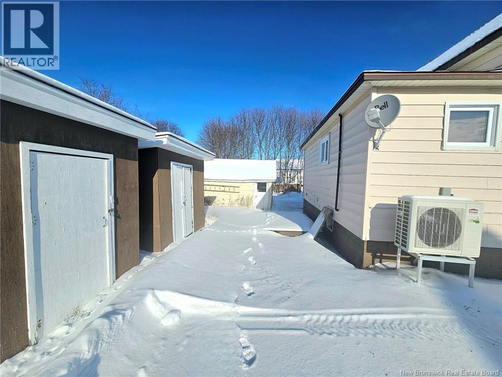 851 Helen, Bathurst, New Brunswick  E2A 2E6 - Photo 6 - NB132434