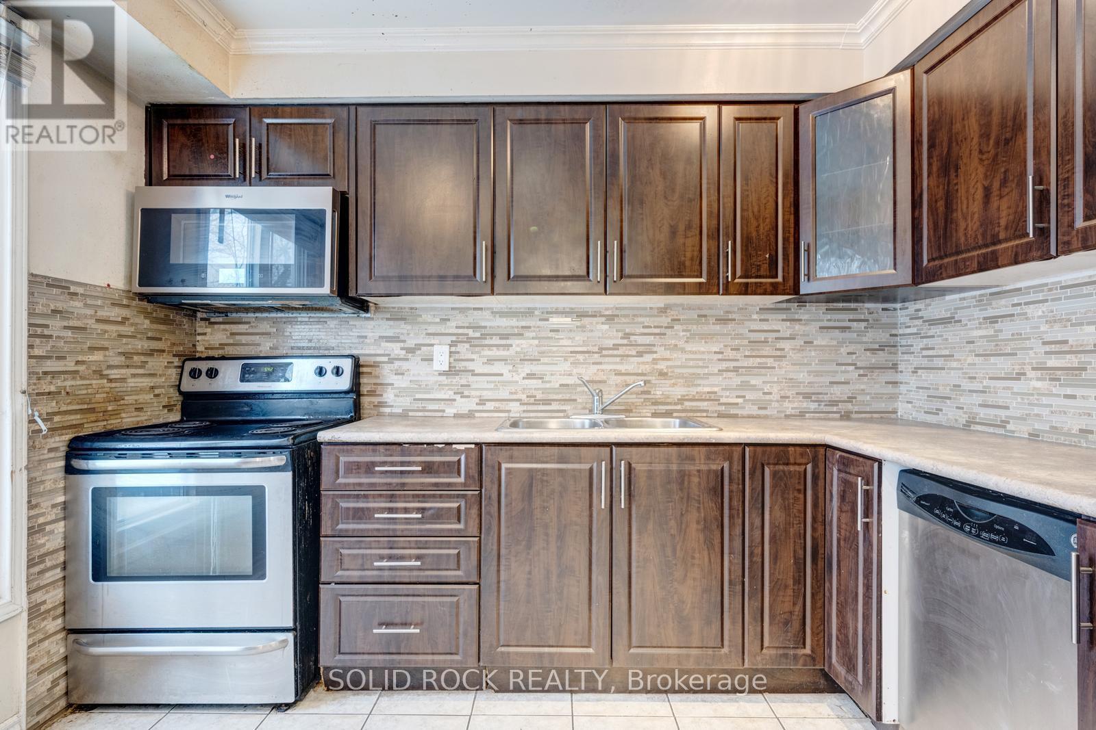 42 Kline Court, Brampton, Ontario  L6Z 1E5 - Photo 17 - W12713652