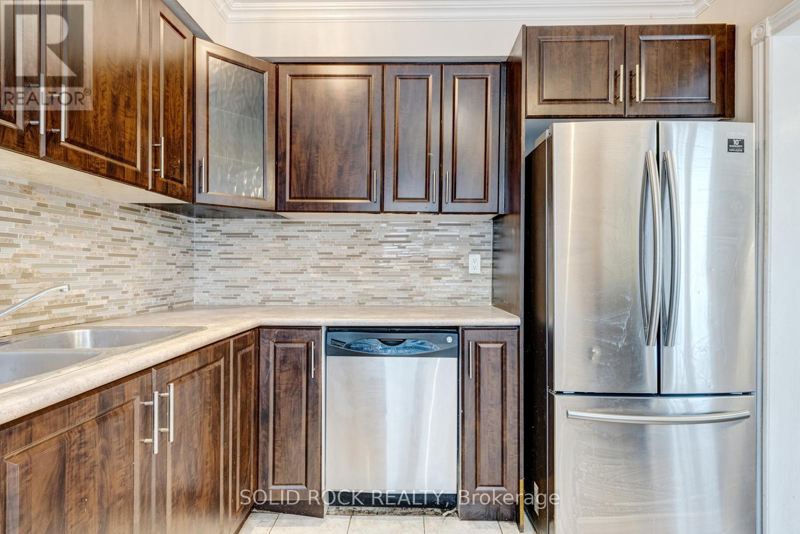 42 Kline Court, Brampton, Ontario  L6Z 1E5 - Photo 18 - W12713652