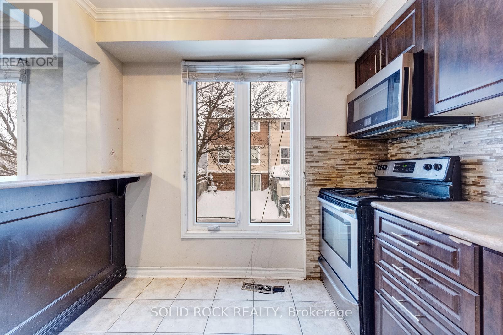 42 Kline Court, Brampton, Ontario  L6Z 1E5 - Photo 19 - W12713652