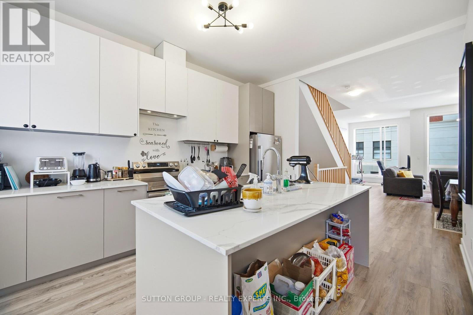 5 Taylor Court, Caledon, Ontario  L7E 2R7 - Photo 12 - W12713676