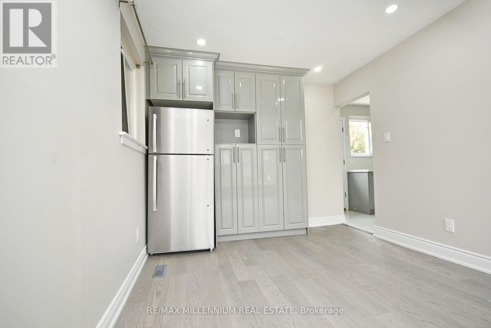 156 Folkstone Crescent, Brampton, Ontario  L6T 3M5 - Photo 12 - W12713726