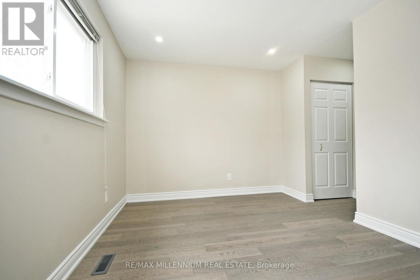 156 Folkstone Crescent, Brampton, Ontario  L6T 3M5 - Photo 24 - W12713726