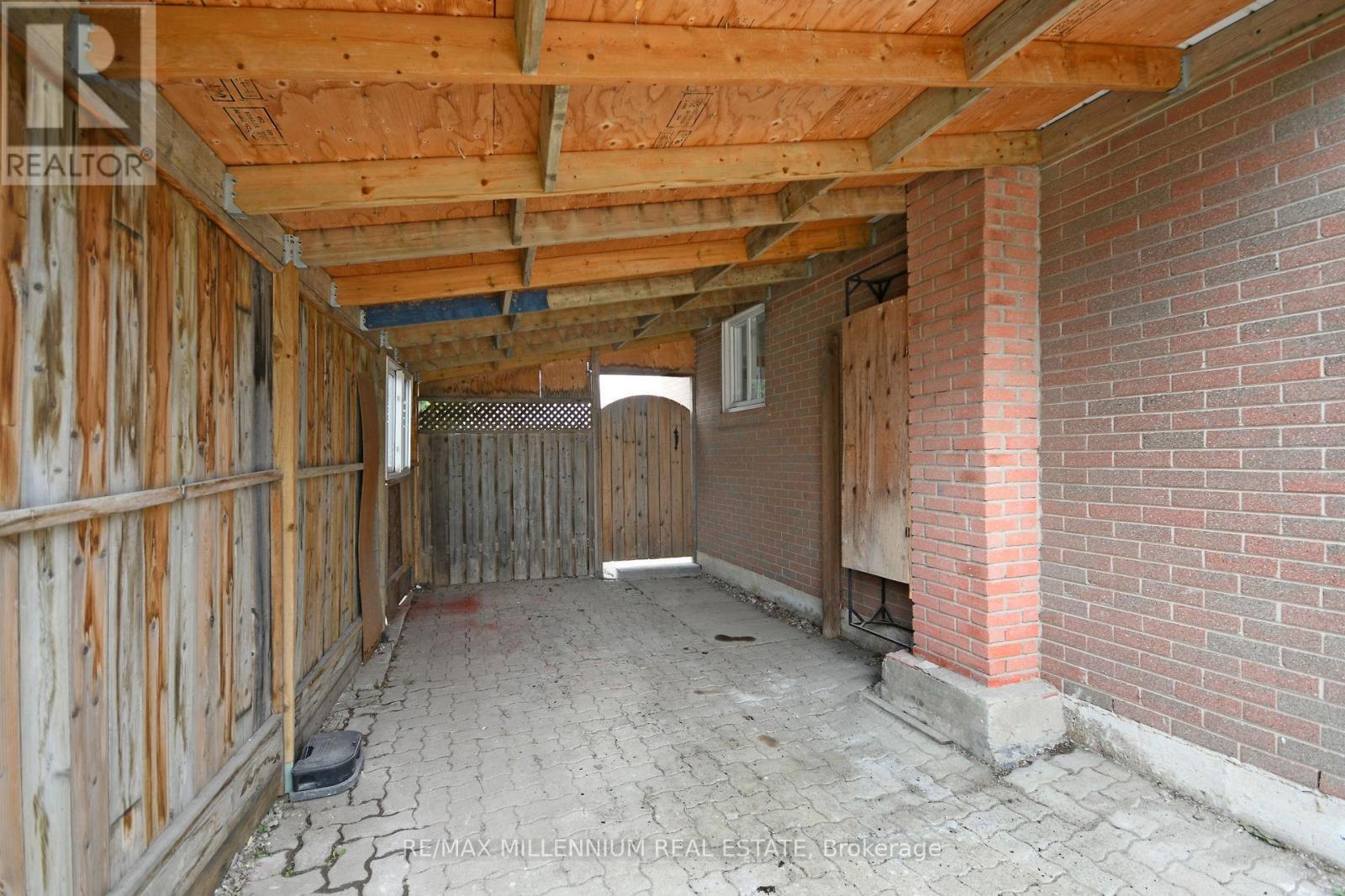 156 Folkstone Crescent, Brampton, Ontario  L6T 3M5 - Photo 34 - W12713726