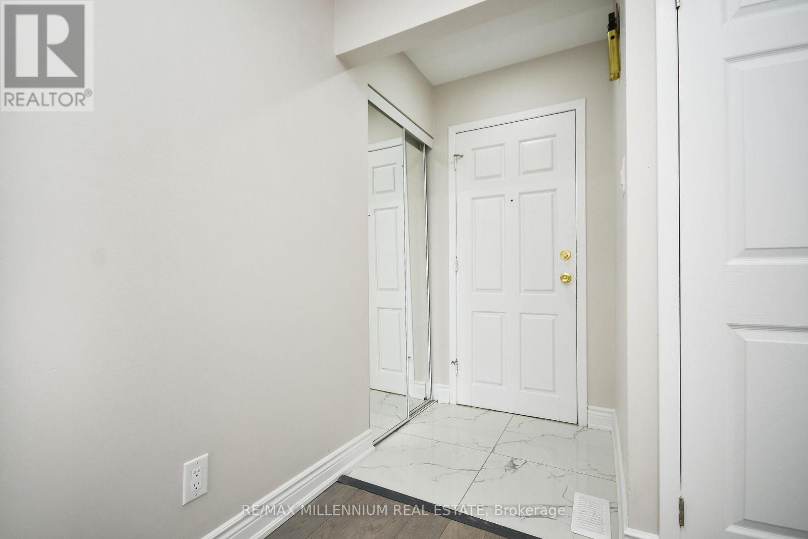 156 Folkstone Crescent, Brampton, Ontario  L6T 3M5 - Photo 36 - W12713726