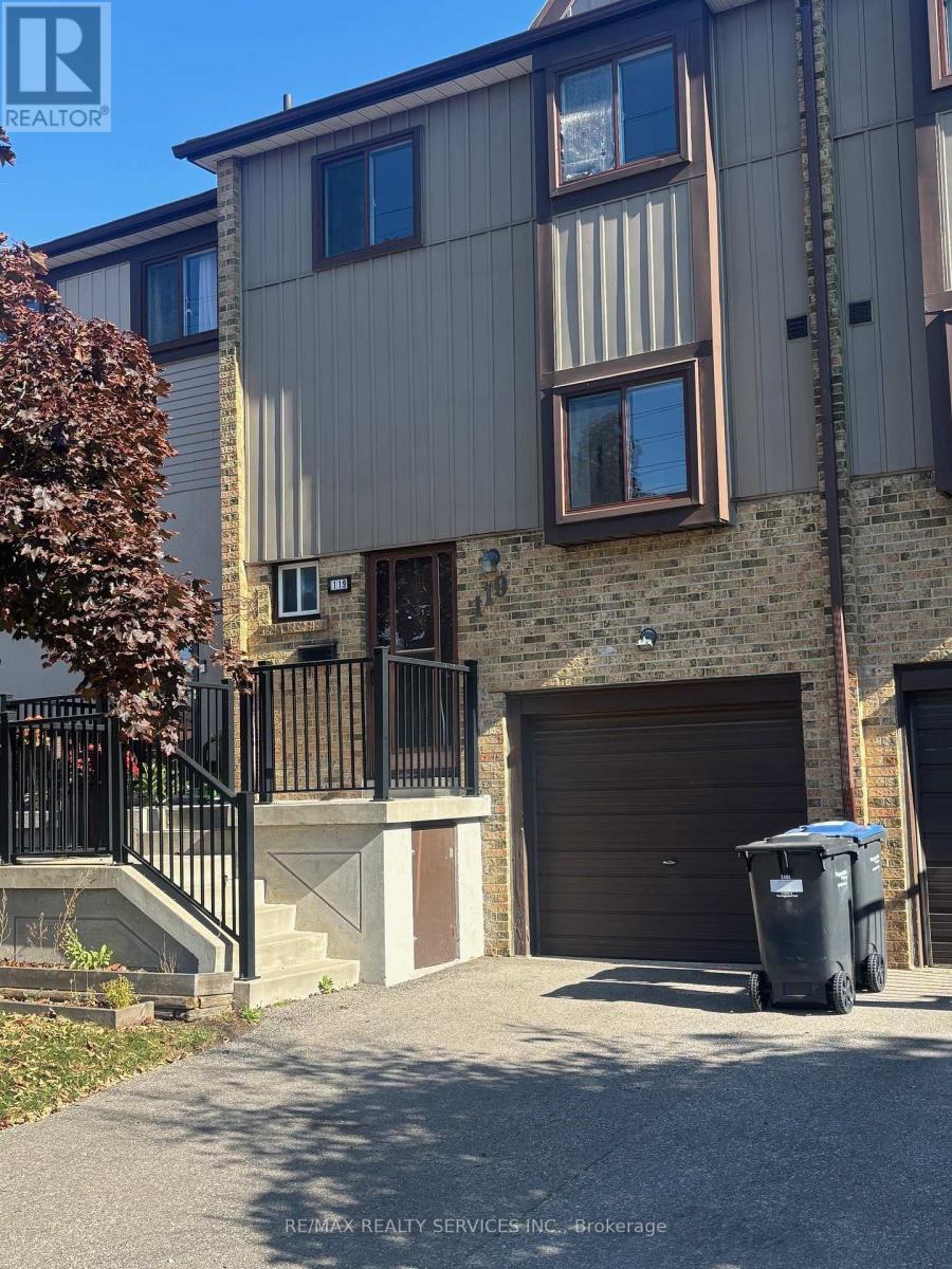 119 Moregate Crescent, Brampton, Ontario  L6S 3K9 - Photo 1 - W12713762